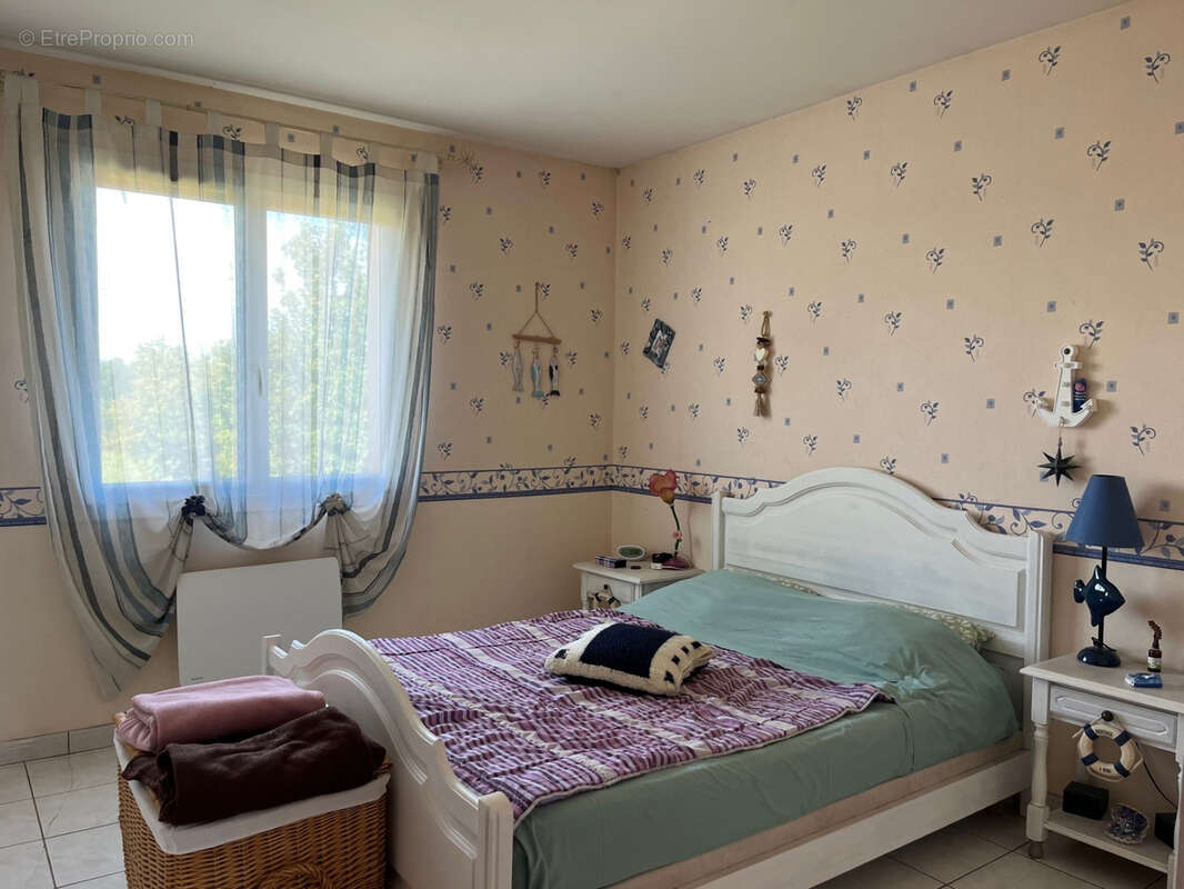 Maison à COUSSAC-BONNEVAL