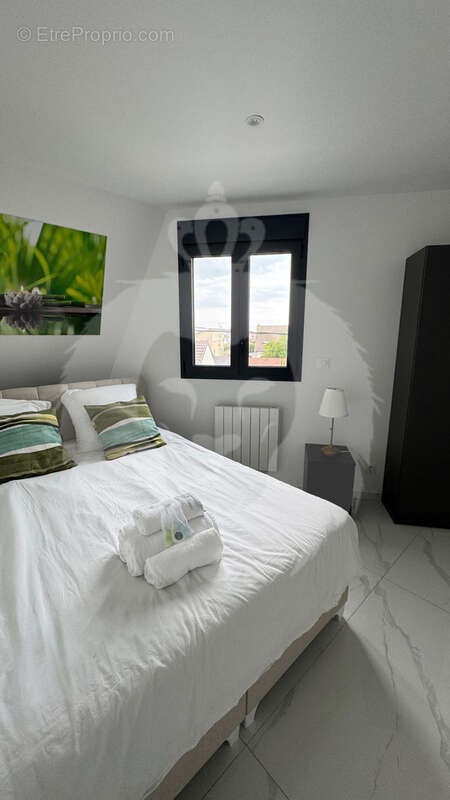 Autre à PARAY-VIEILLE-POSTE