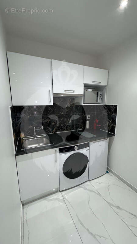 Autre à PARAY-VIEILLE-POSTE