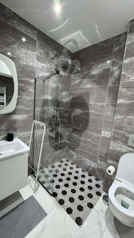 Autre à PARAY-VIEILLE-POSTE