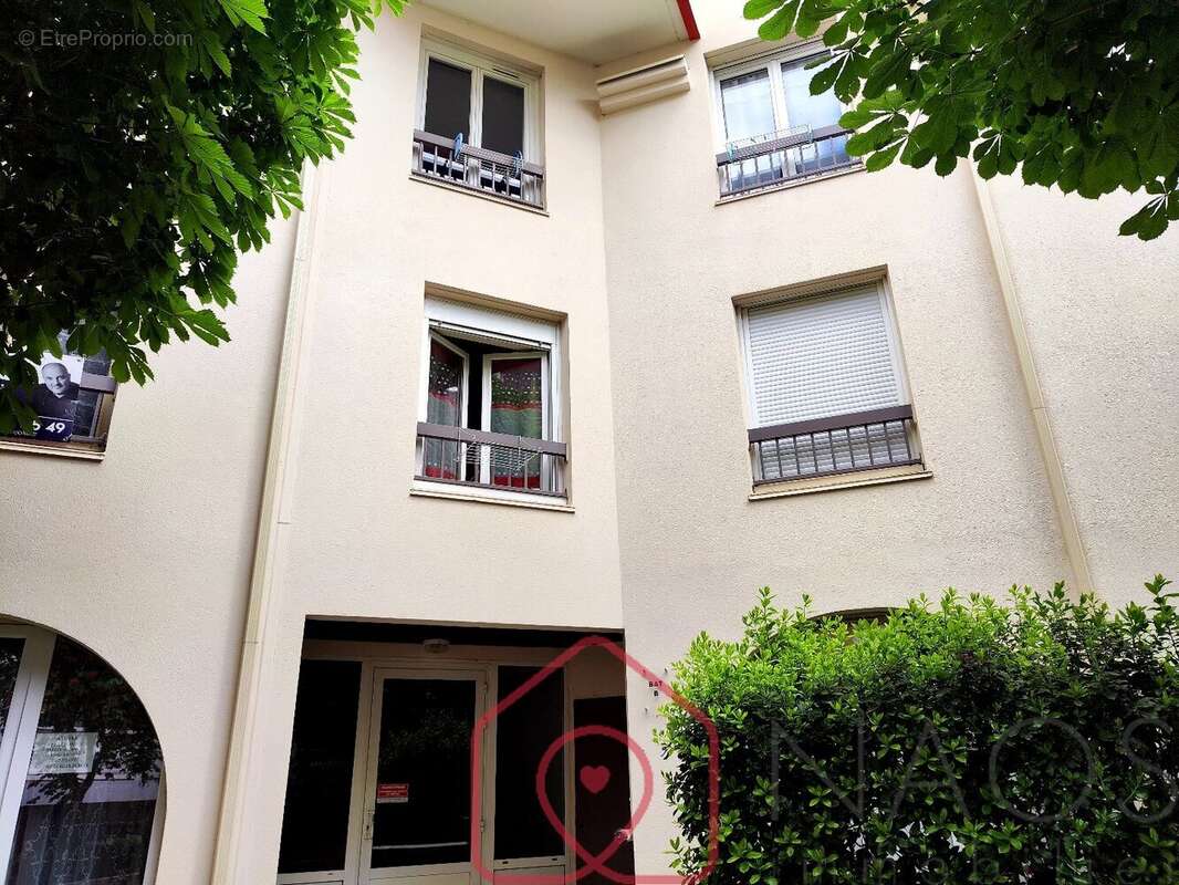 Appartement à LAMALOU-LES-BAINS