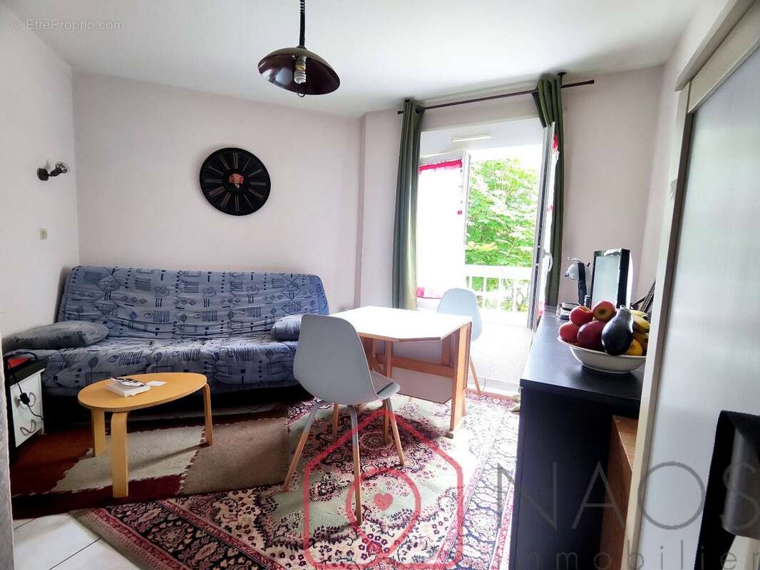 Appartement à LAMALOU-LES-BAINS