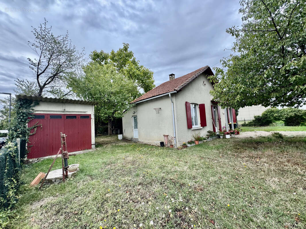 Maison à SAINT-LAURENT-DES-VIGNES