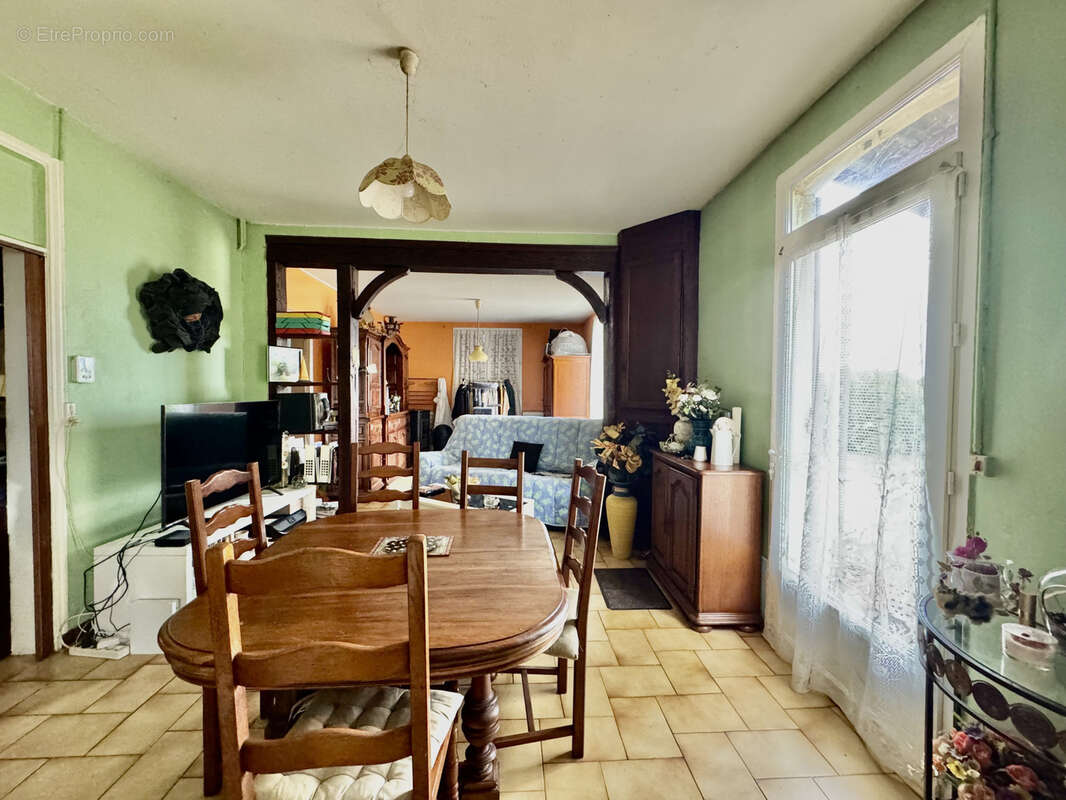 Maison à SAINT-LAURENT-DES-VIGNES