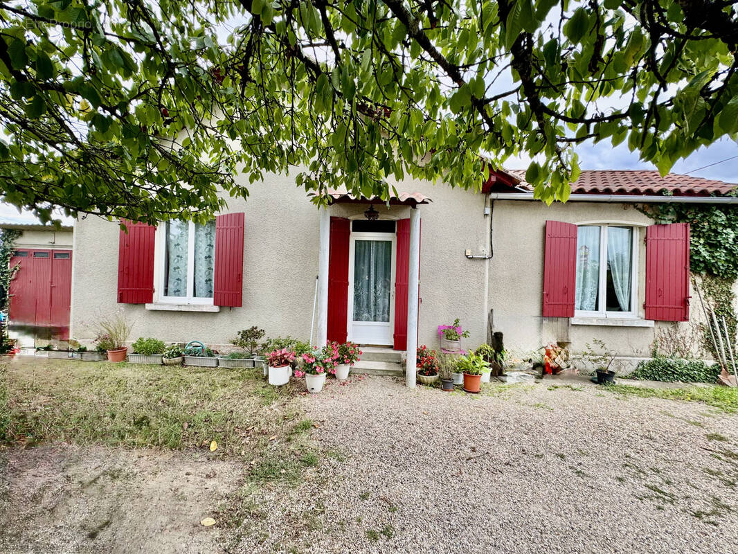 Maison à SAINT-LAURENT-DES-VIGNES
