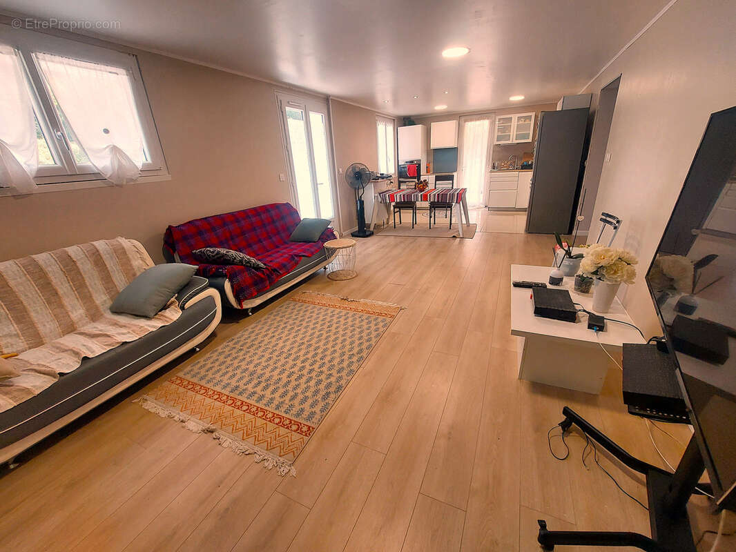 Appartement à GUICHE