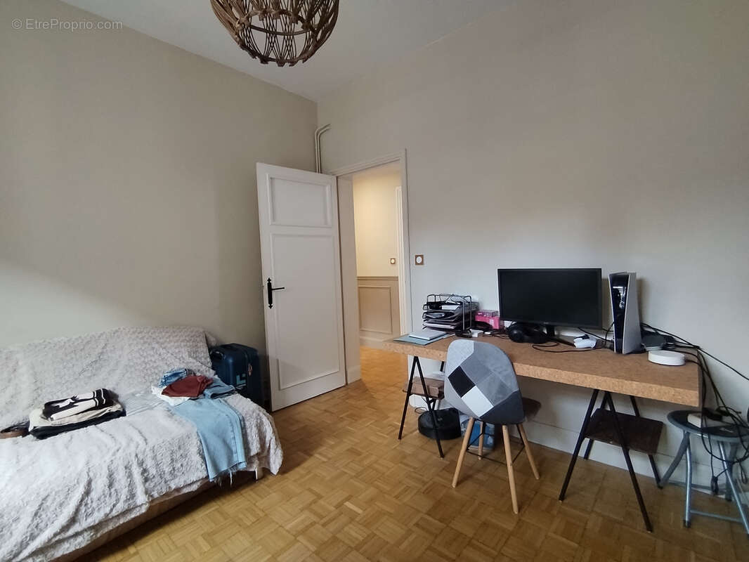 Appartement à FOUGERES