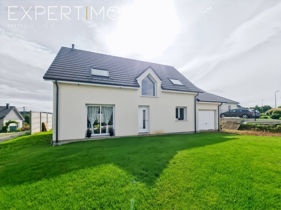 Maison à SAINT-PIERRE-EN-VAL