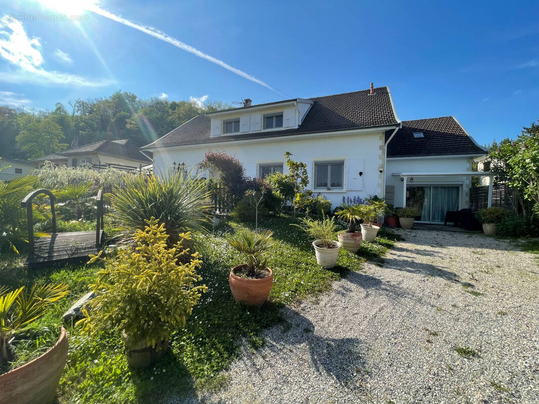 Maison à HAUTERIVES