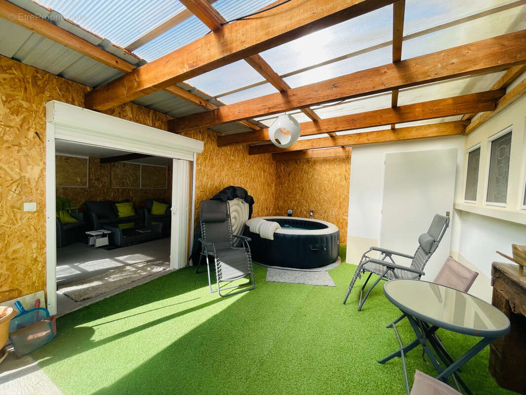 Maison à HAUTERIVES