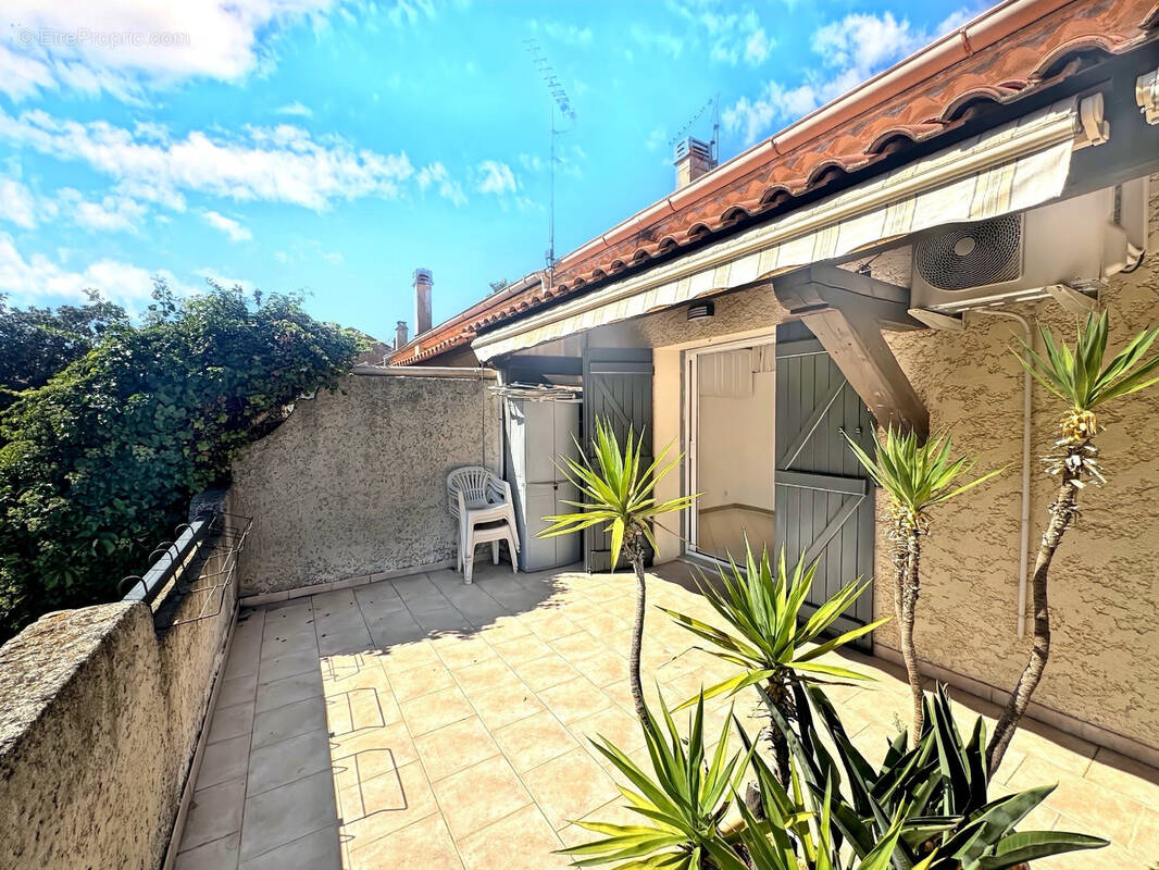 Appartement à LA LONDE-LES-MAURES