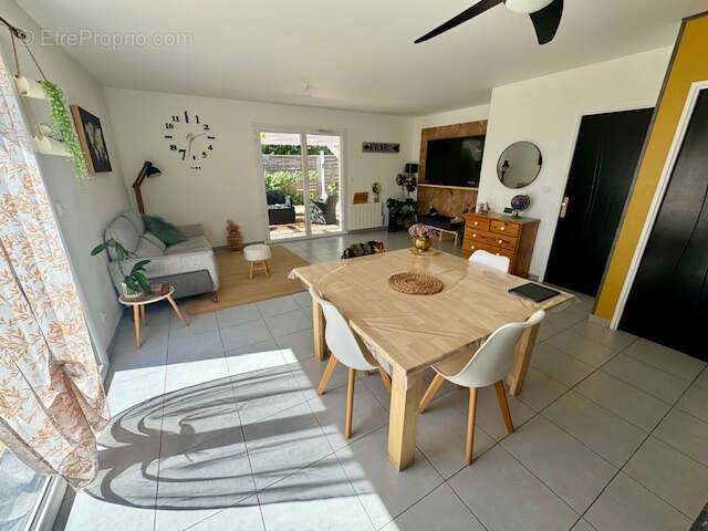 Maison à ESPONDEILHAN