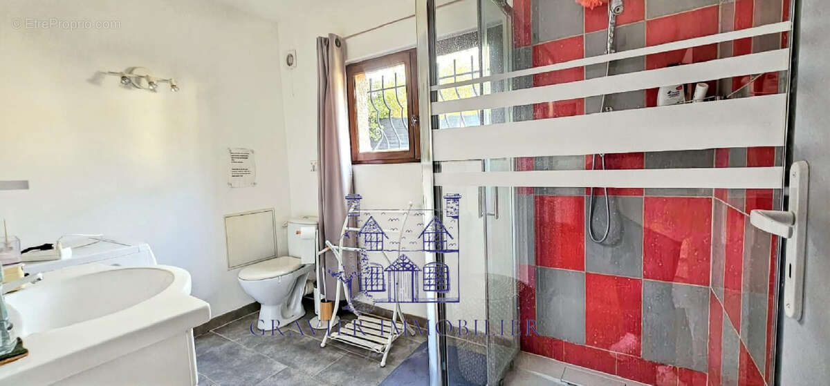 Maison à SAINT-CYR-SUR-MER