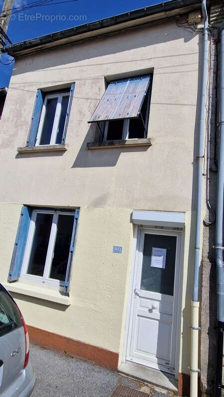 Maison à GRANDVILLIERS