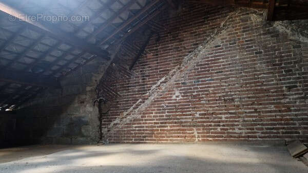 Maison à GRANDVILLIERS