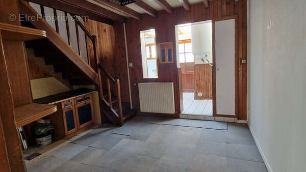 Maison à GRANDVILLIERS