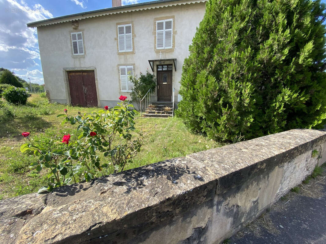 Maison à CONDE-NORTHEN