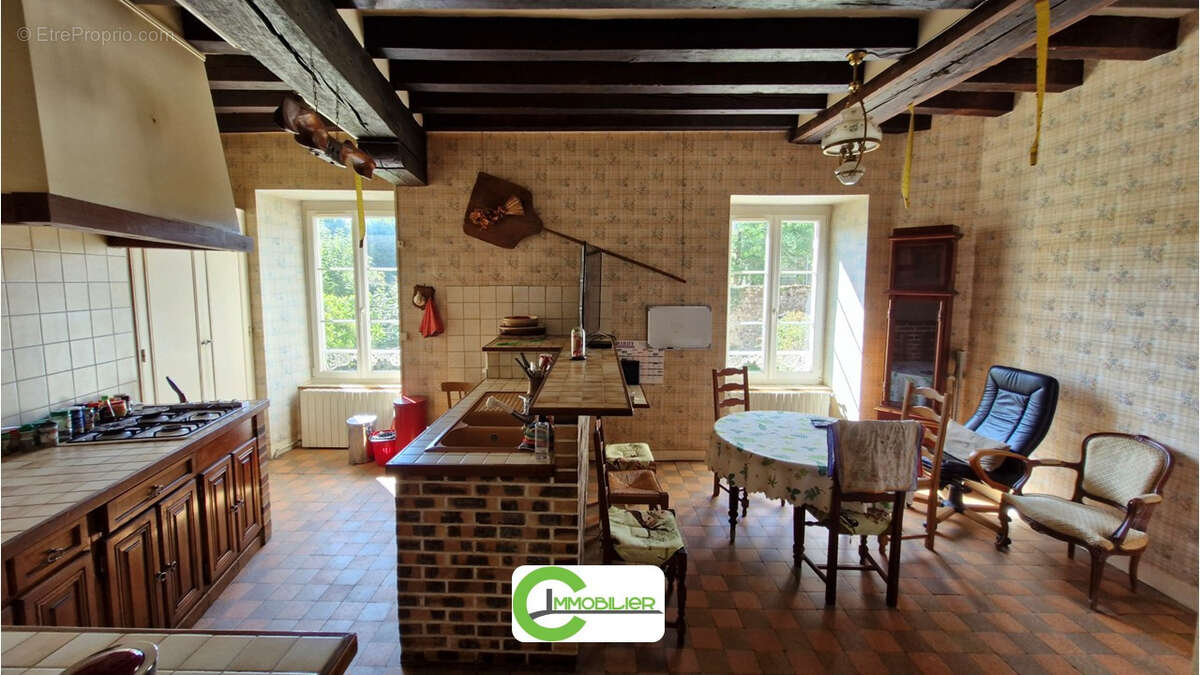 Maison à MONTMIRAIL