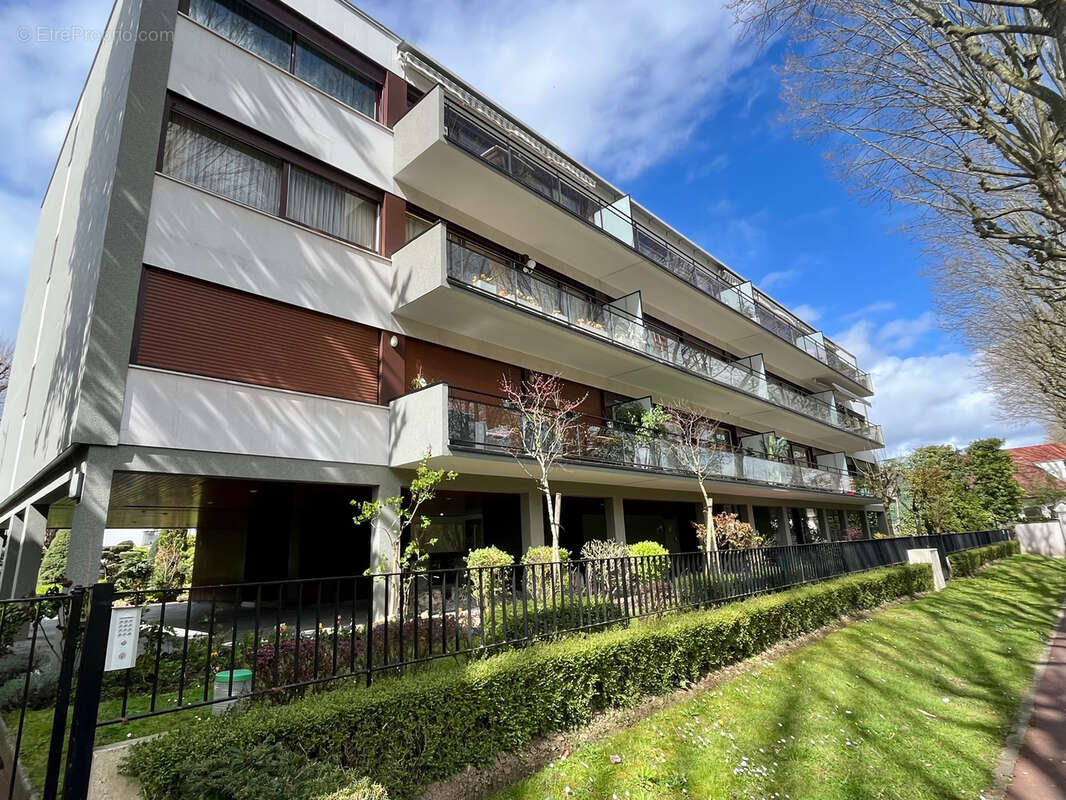 Appartement à SAINT-MAUR-DES-FOSSES
