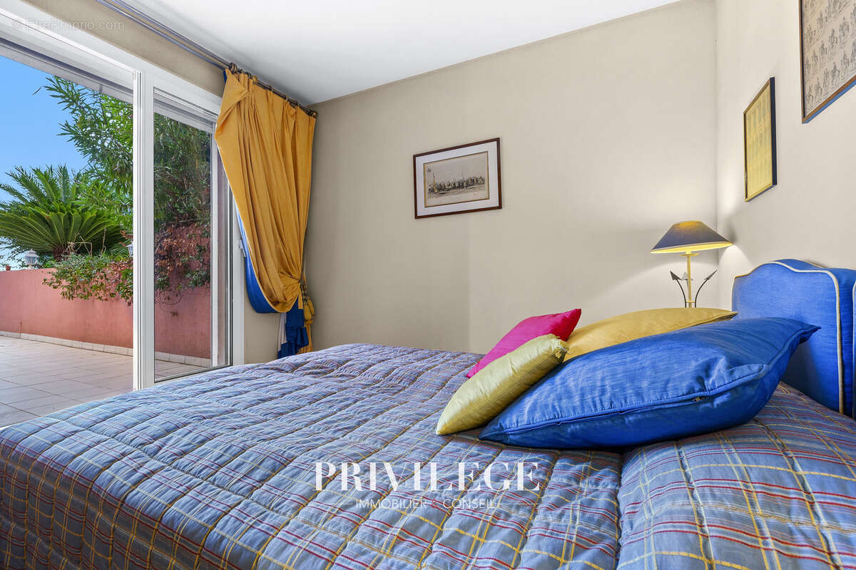 Appartement à MANDELIEU-LA-NAPOULE