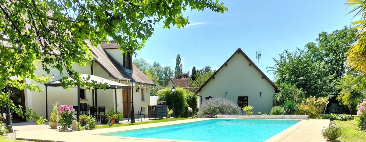 Maison à SAINT-THIBAULT