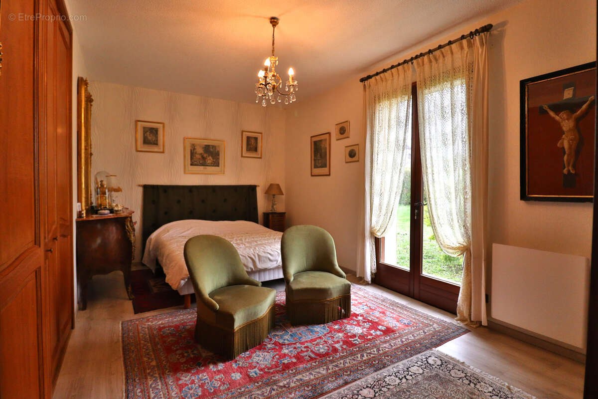 Maison à SAINTE-SAVINE