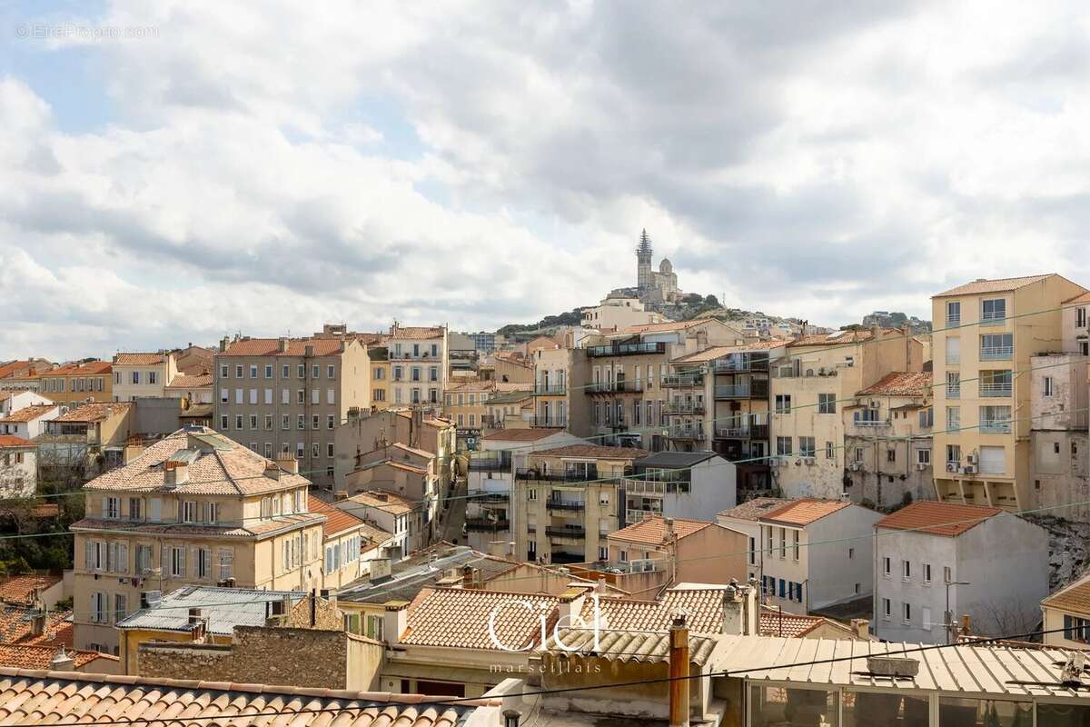 Appartement à MARSEILLE-7E