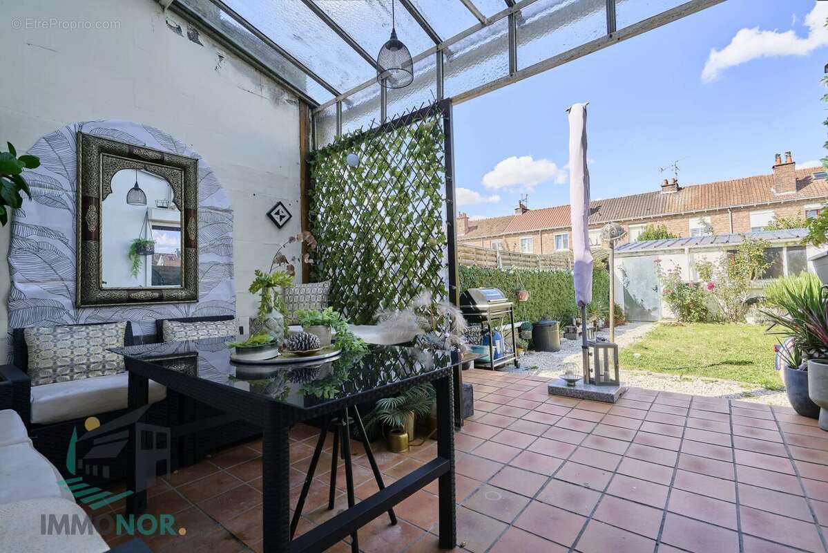 Maison à FACHES-THUMESNIL