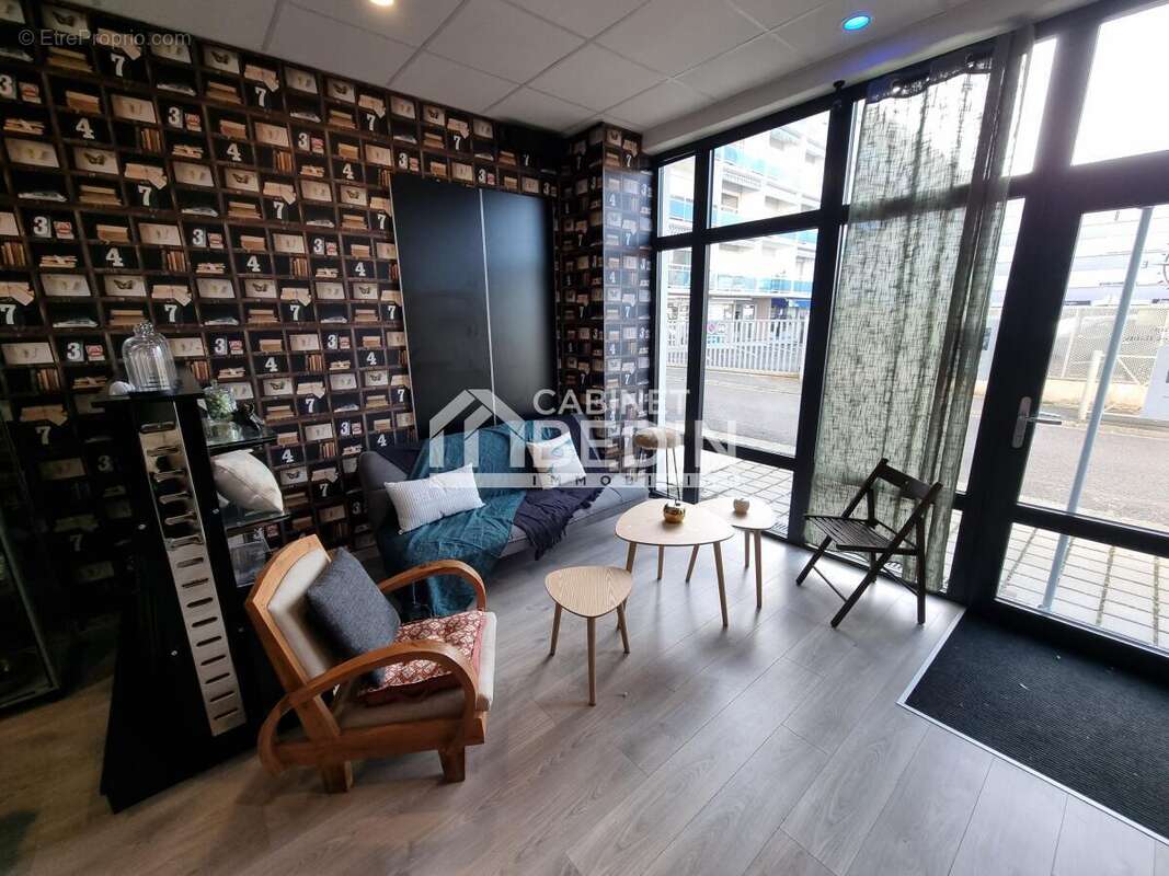 Commerce à ANDERNOS-LES-BAINS