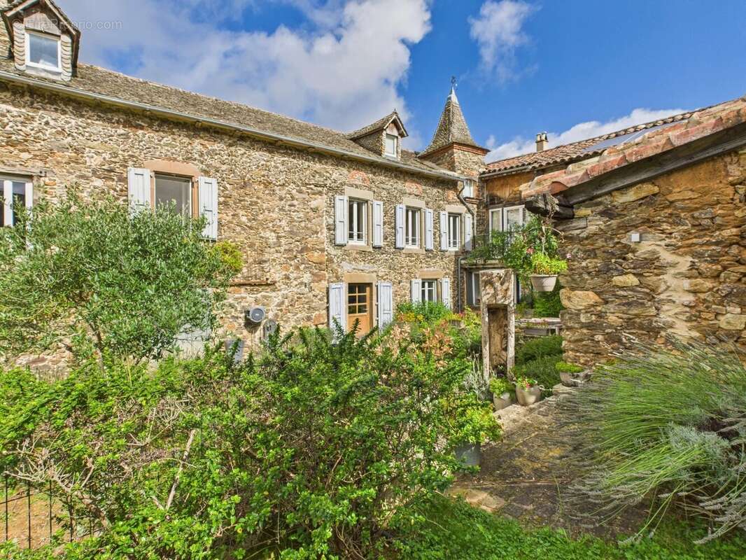 Maison à PAMPELONNE