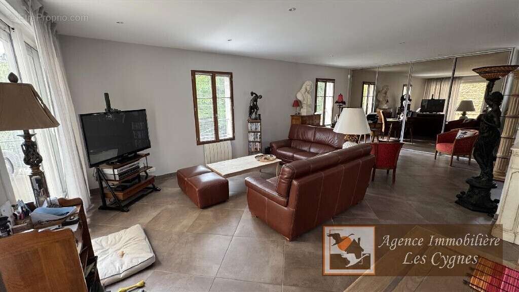 Appartement à BOIS-LE-ROI