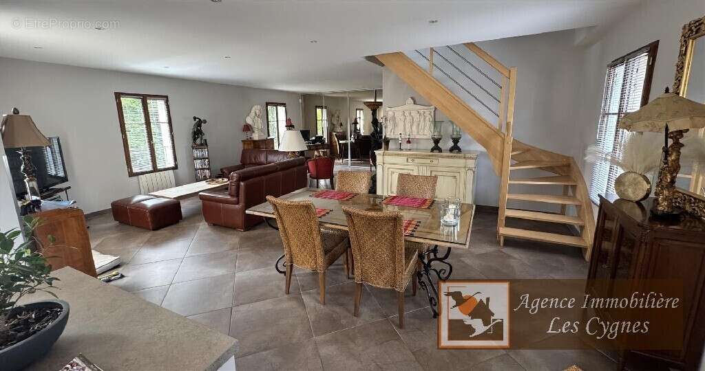 Appartement à BOIS-LE-ROI