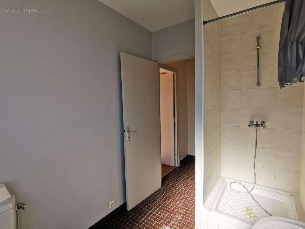   - Appartement à AUBENAS