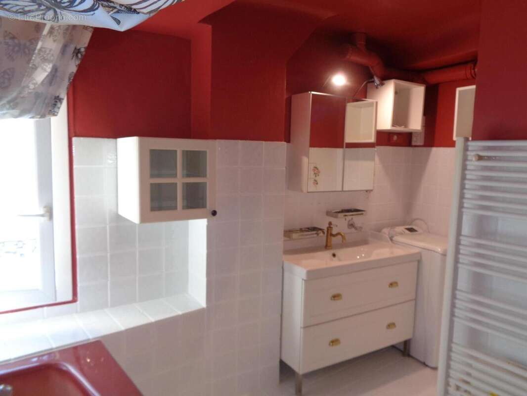   - Appartement à DRAGUIGNAN