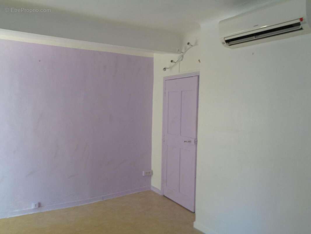   - Appartement à DRAGUIGNAN