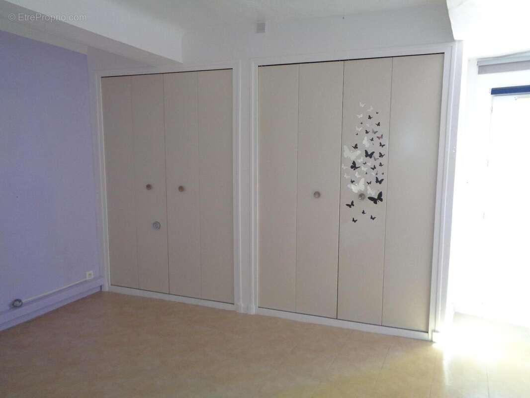   - Appartement à DRAGUIGNAN
