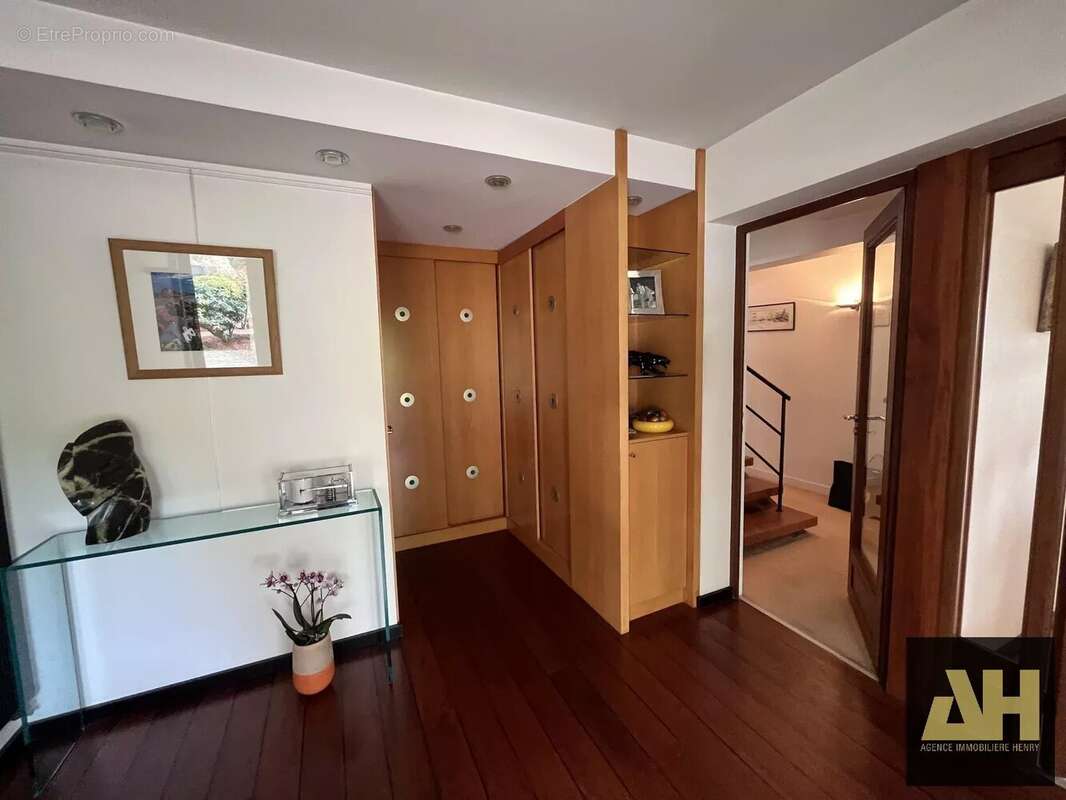 Maison à LE RELECQ-KERHUON