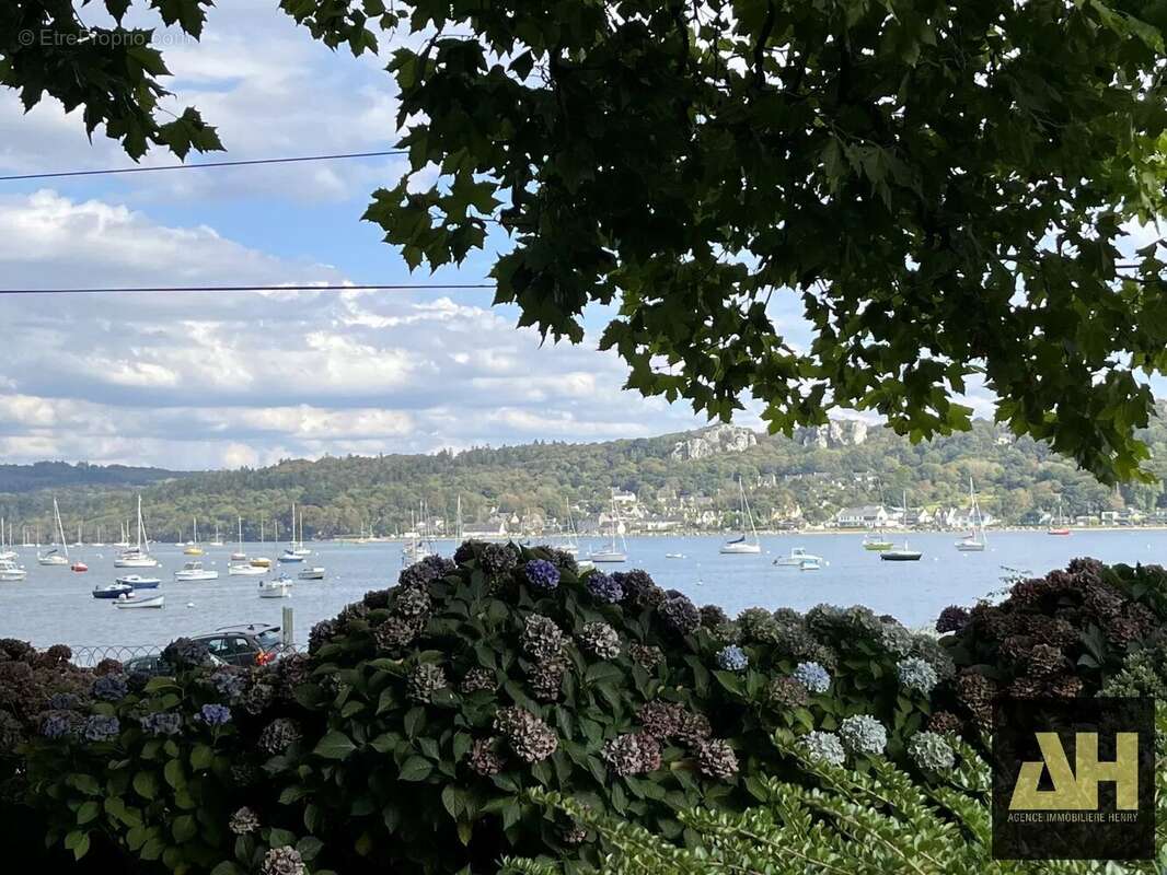 Maison à LE RELECQ-KERHUON