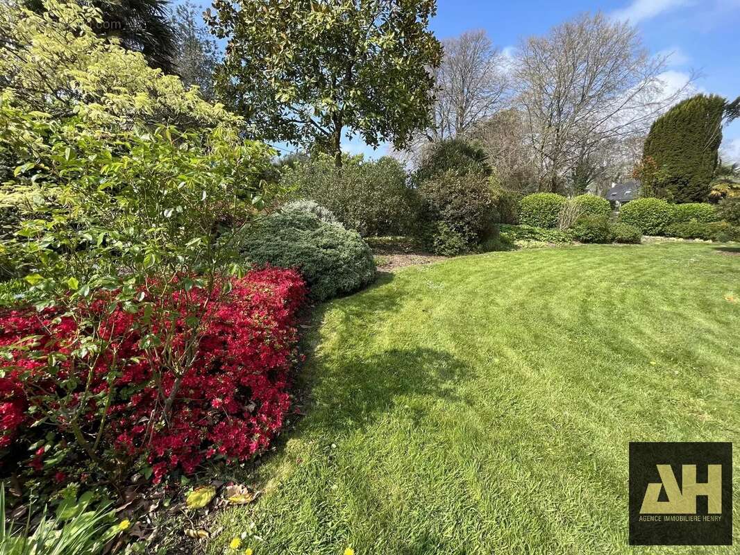 Maison à LE RELECQ-KERHUON