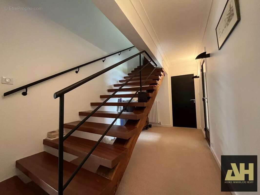 Maison à LE RELECQ-KERHUON