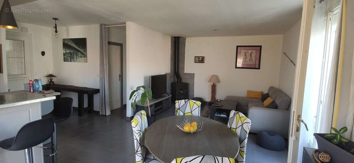 Maison à VILLENEUVE-DE-LA-RAHO