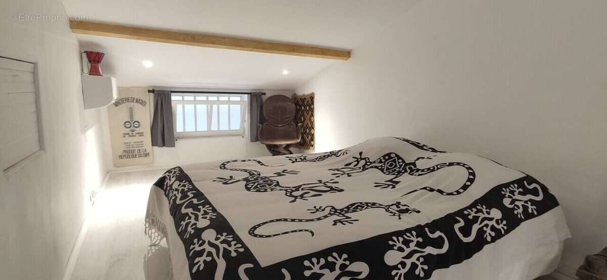 Maison à VILLENEUVE-DE-LA-RAHO