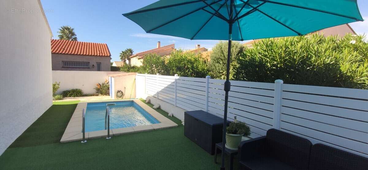 Maison à VILLENEUVE-DE-LA-RAHO