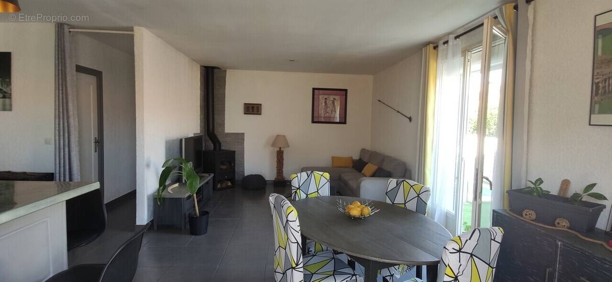 Maison à VILLENEUVE-DE-LA-RAHO