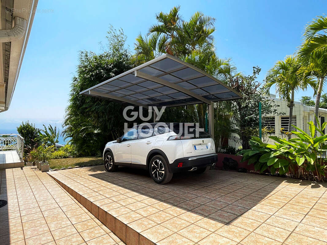 Maison à SAINT-DENIS