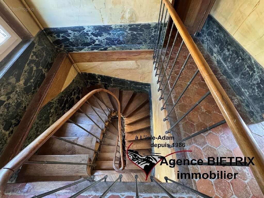 Maison à NESLES-LA-VALLEE