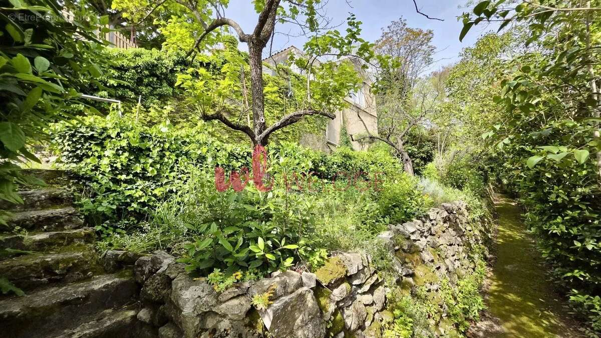 Maison à MARSEILLE-13E