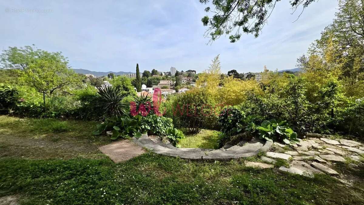 Maison à MARSEILLE-13E