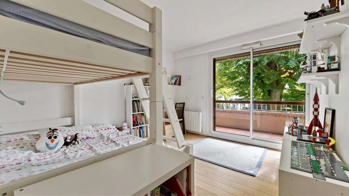 Appartement à GARCHES