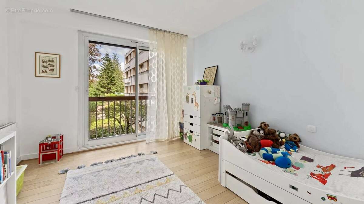 Appartement à GARCHES